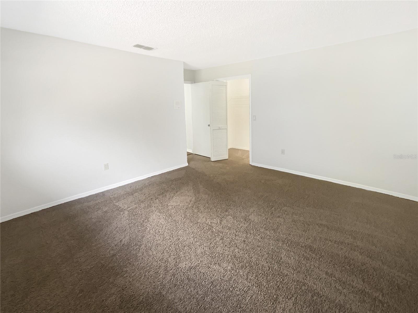 Image 25 of 39 For 18148 Oak Way Drive