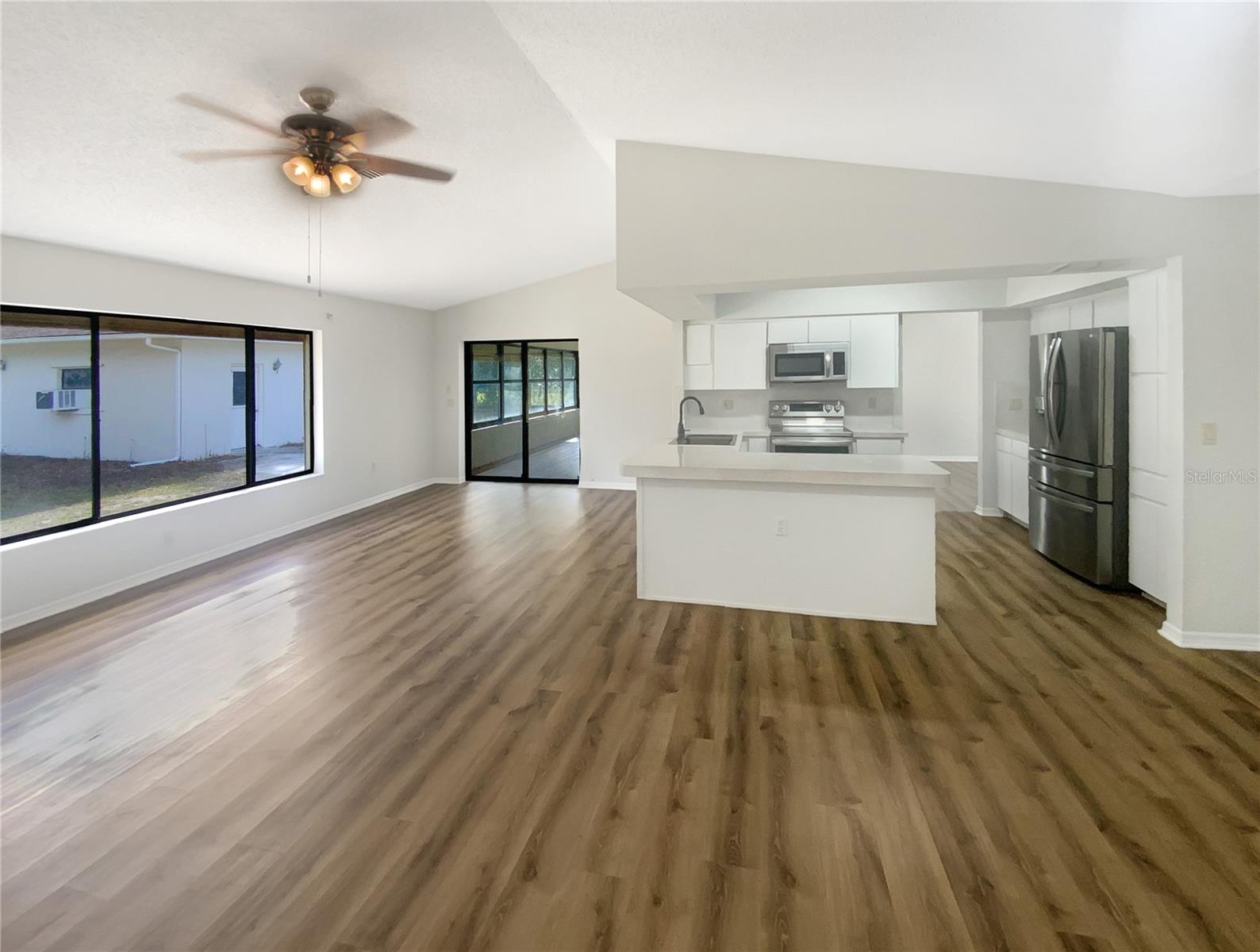 Image 27 of 39 For 18148 Oak Way Drive