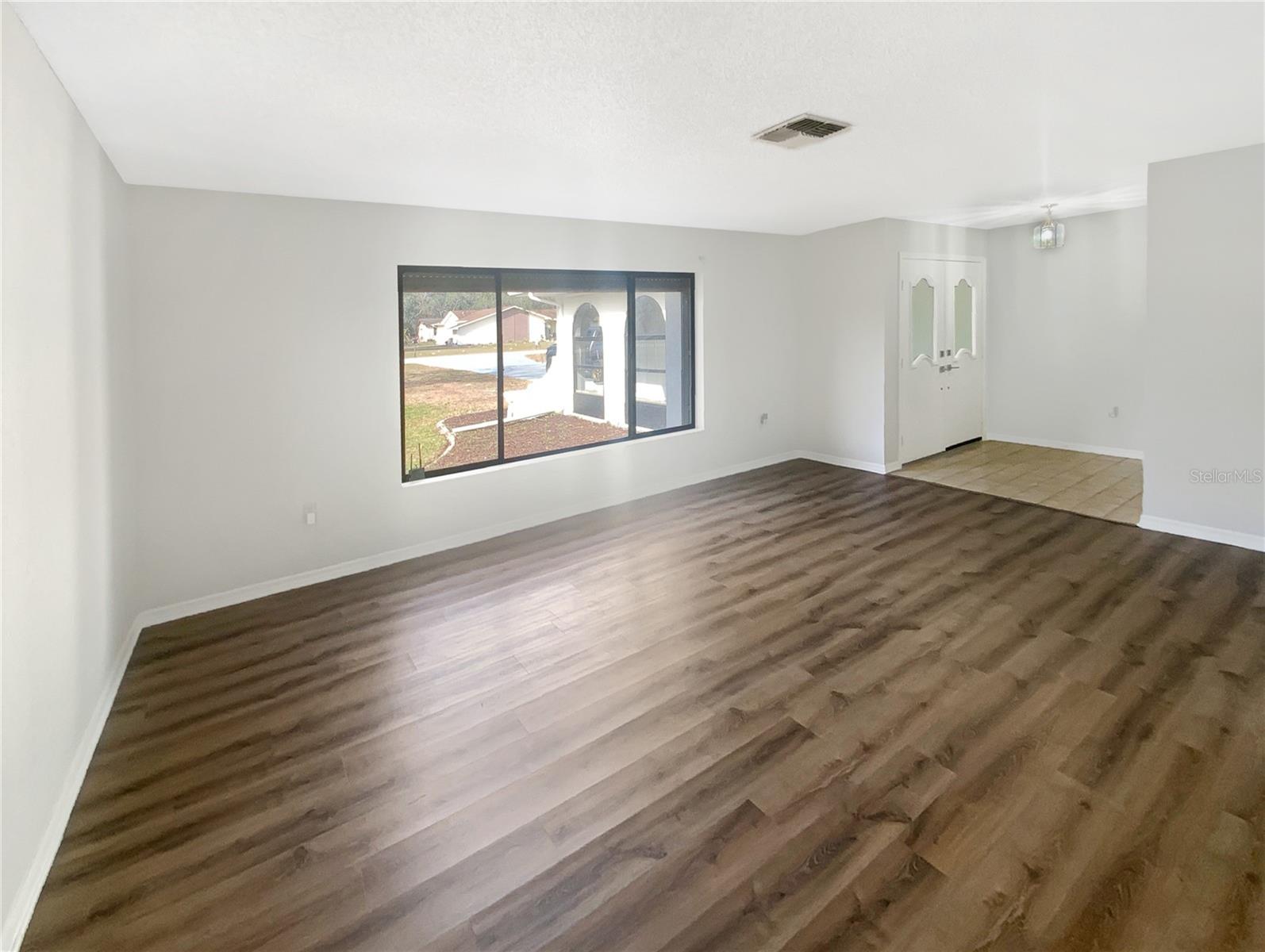 Image 3 of 39 For 18148 Oak Way Drive