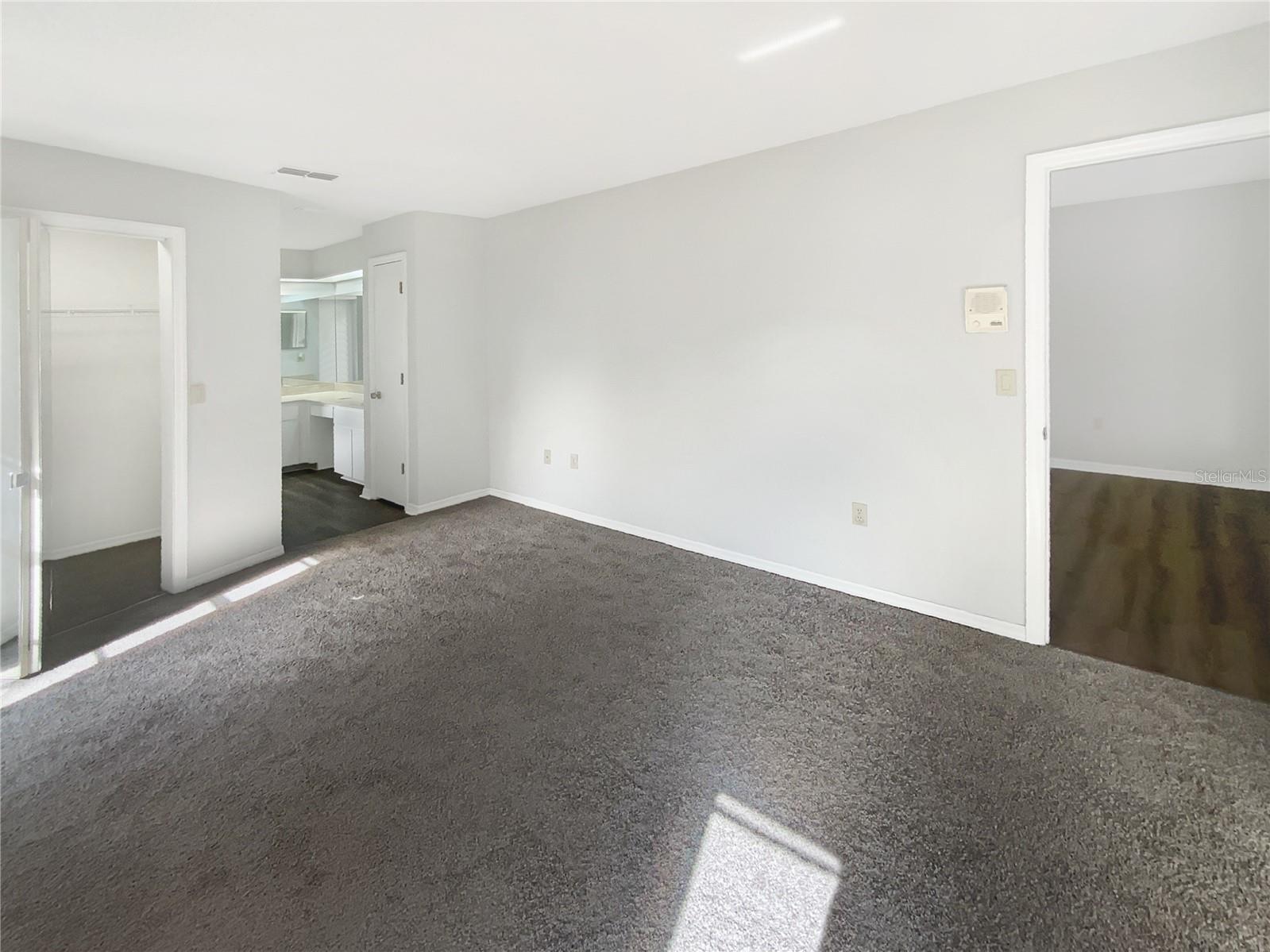 Image 4 of 39 For 18148 Oak Way Drive