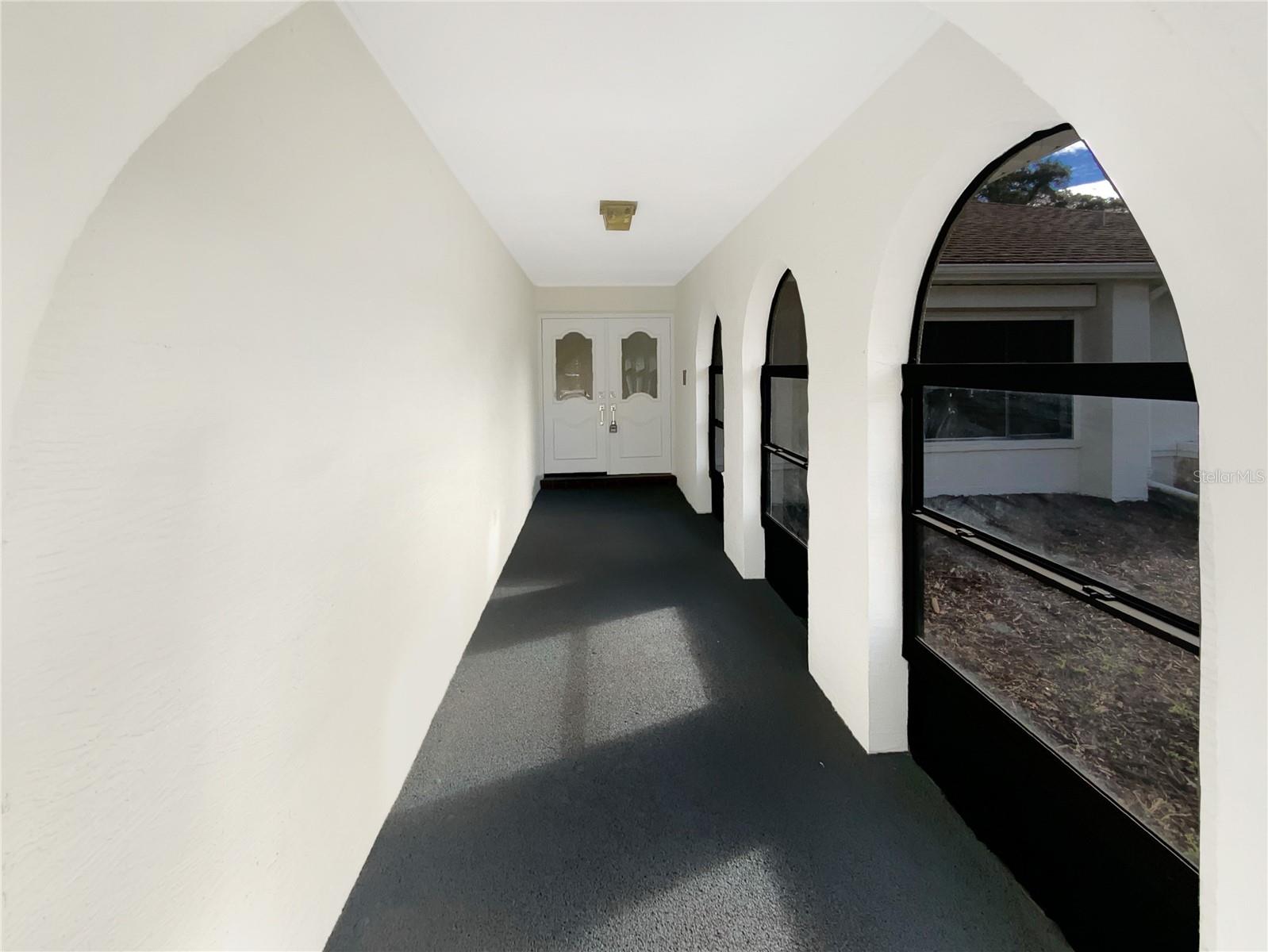 Image 8 of 39 For 18148 Oak Way Drive