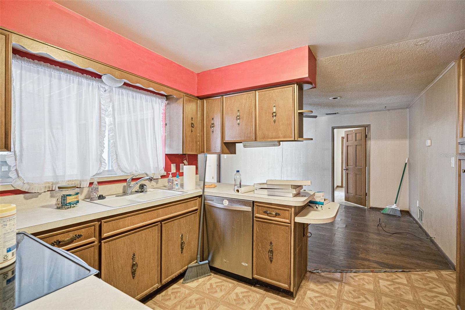 Image 13 of 35 For 2466 Fieldingwood Road