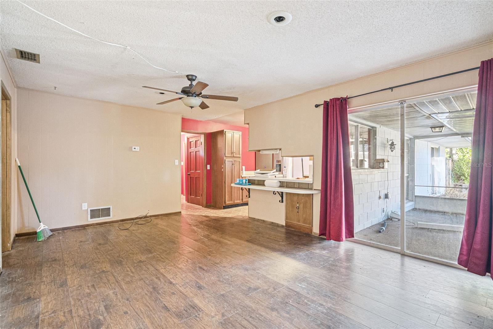 Image 16 of 35 For 2466 Fieldingwood Road