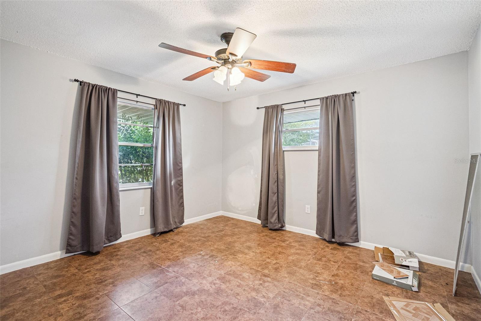 Image 20 of 35 For 2466 Fieldingwood Road