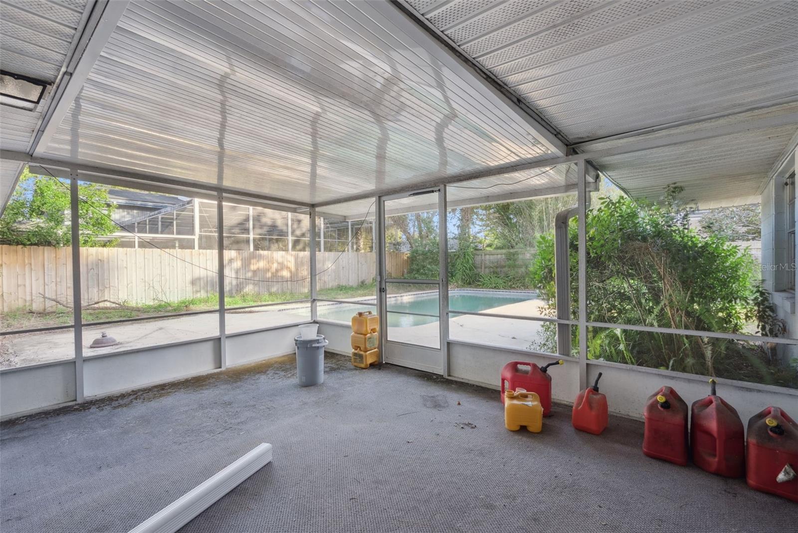 Image 29 of 35 For 2466 Fieldingwood Road