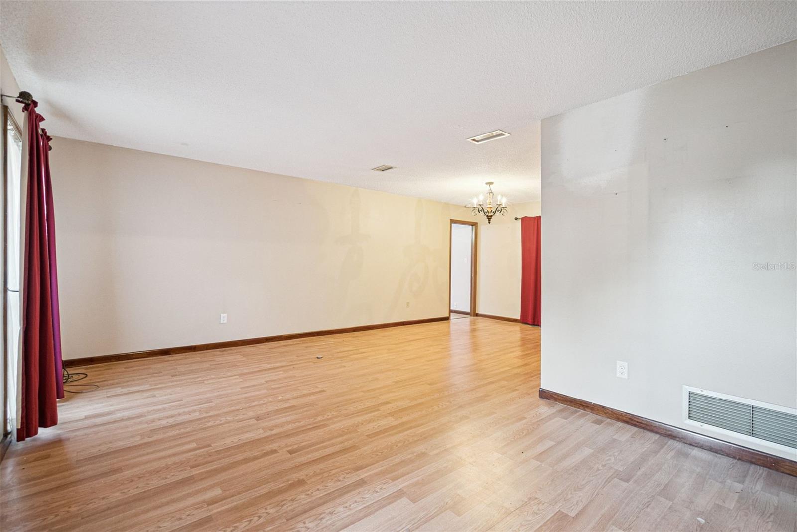 Image 7 of 35 For 2466 Fieldingwood Road