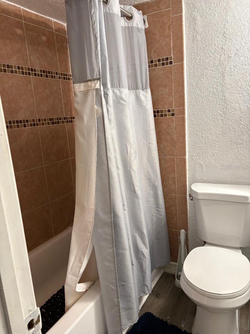 Image 10 of 17 For 143 Cedarwood Circle