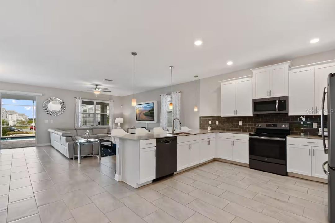 Image 3 of 58 For 1545 Maidstone Court