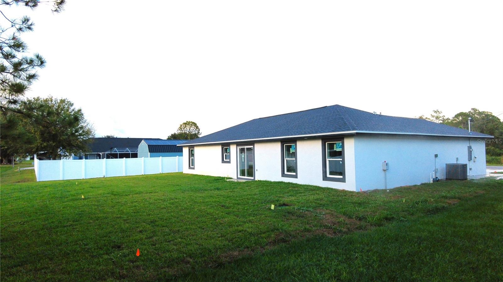 Image 22 of 32 For 4115 El Rado Ave