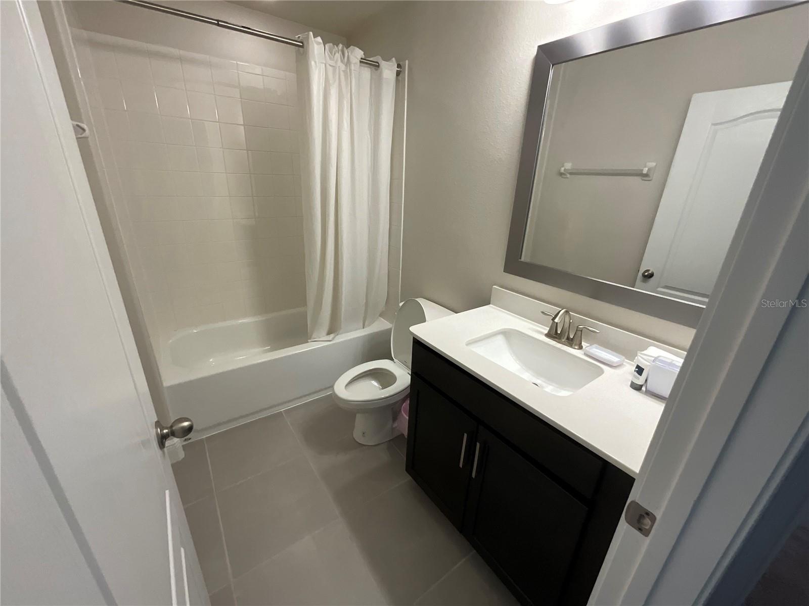 Image 12 of 31 For 226 Macaulays Cove