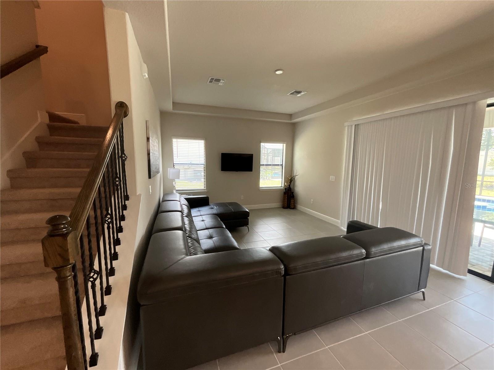 Image 15 of 31 For 226 Macaulays Cove