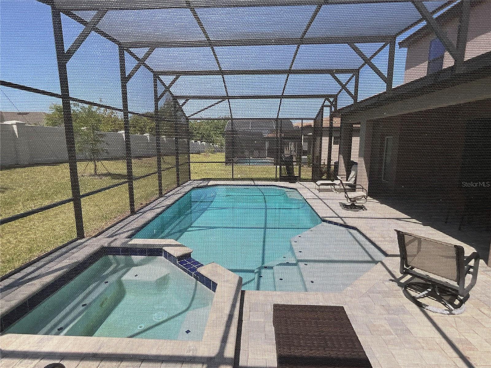 Image 2 of 31 For 226 Macaulays Cove