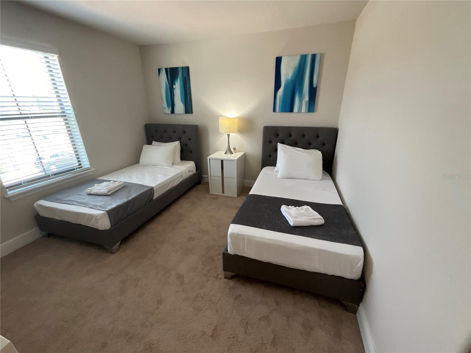 Image 9 of 31 For 226 Macaulays Cove