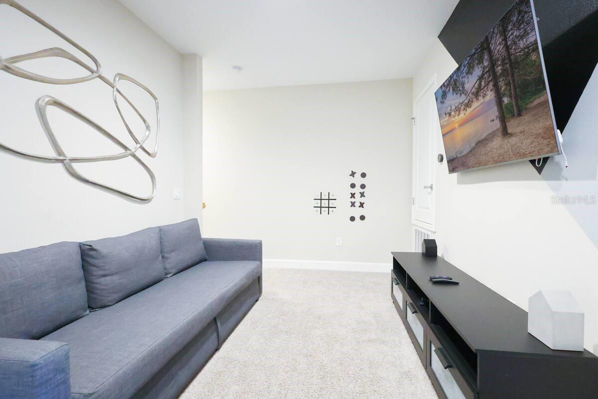 Image 6 of 24 For 216 Villa Domani Circle