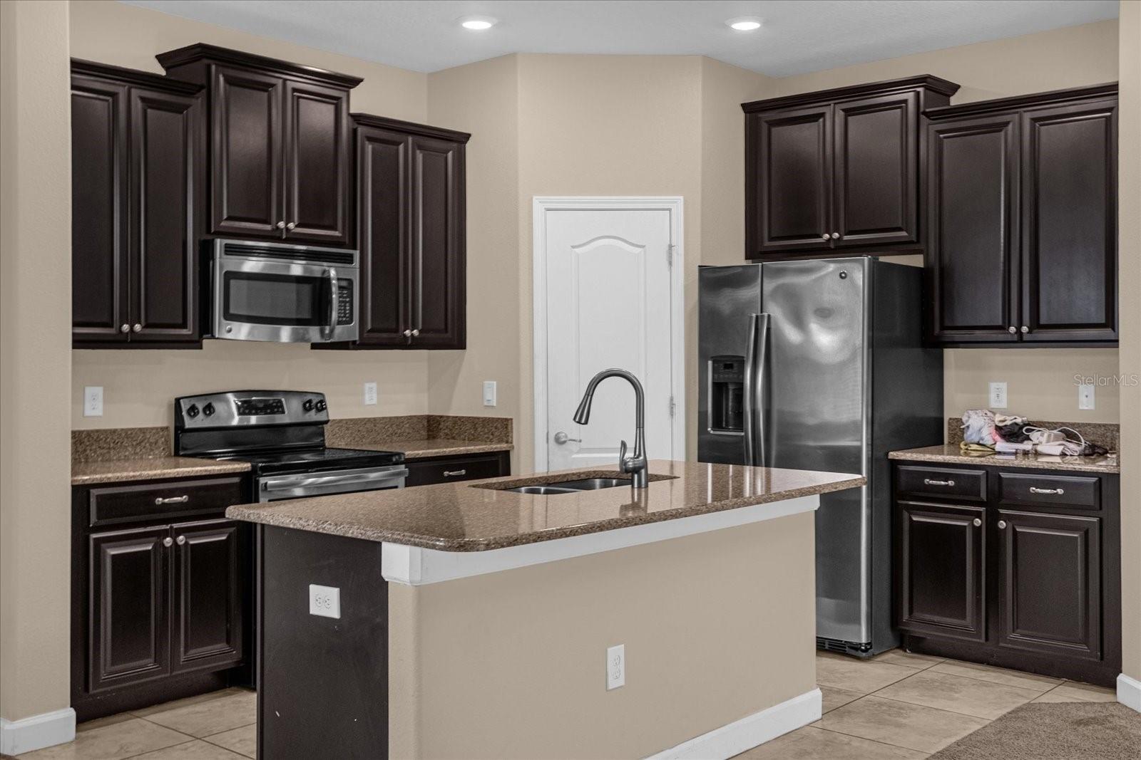 Image 6 of 30 For 13154 Kegan Street