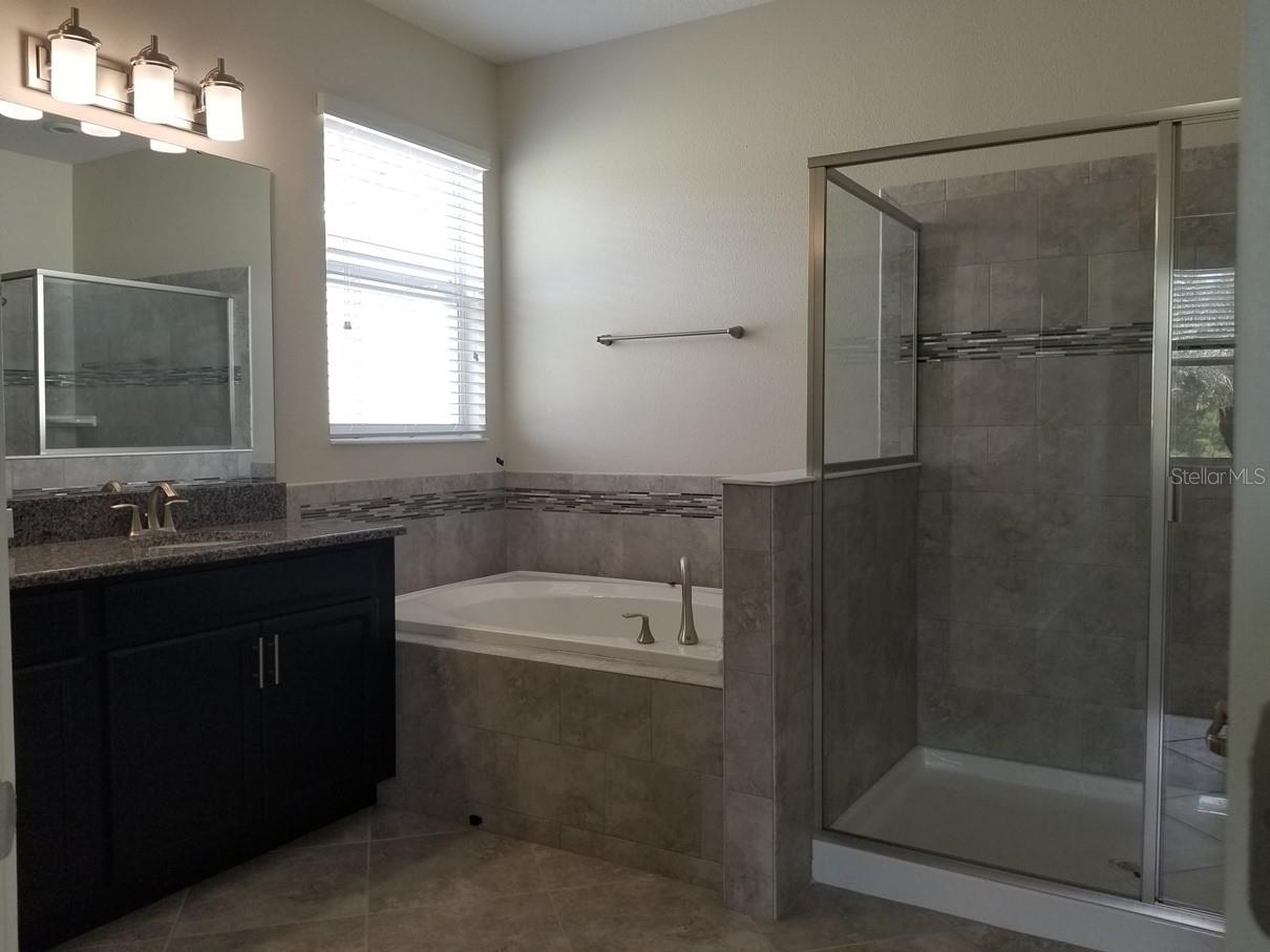 Image 8 of 13 For 10028 Lovegrass Lane