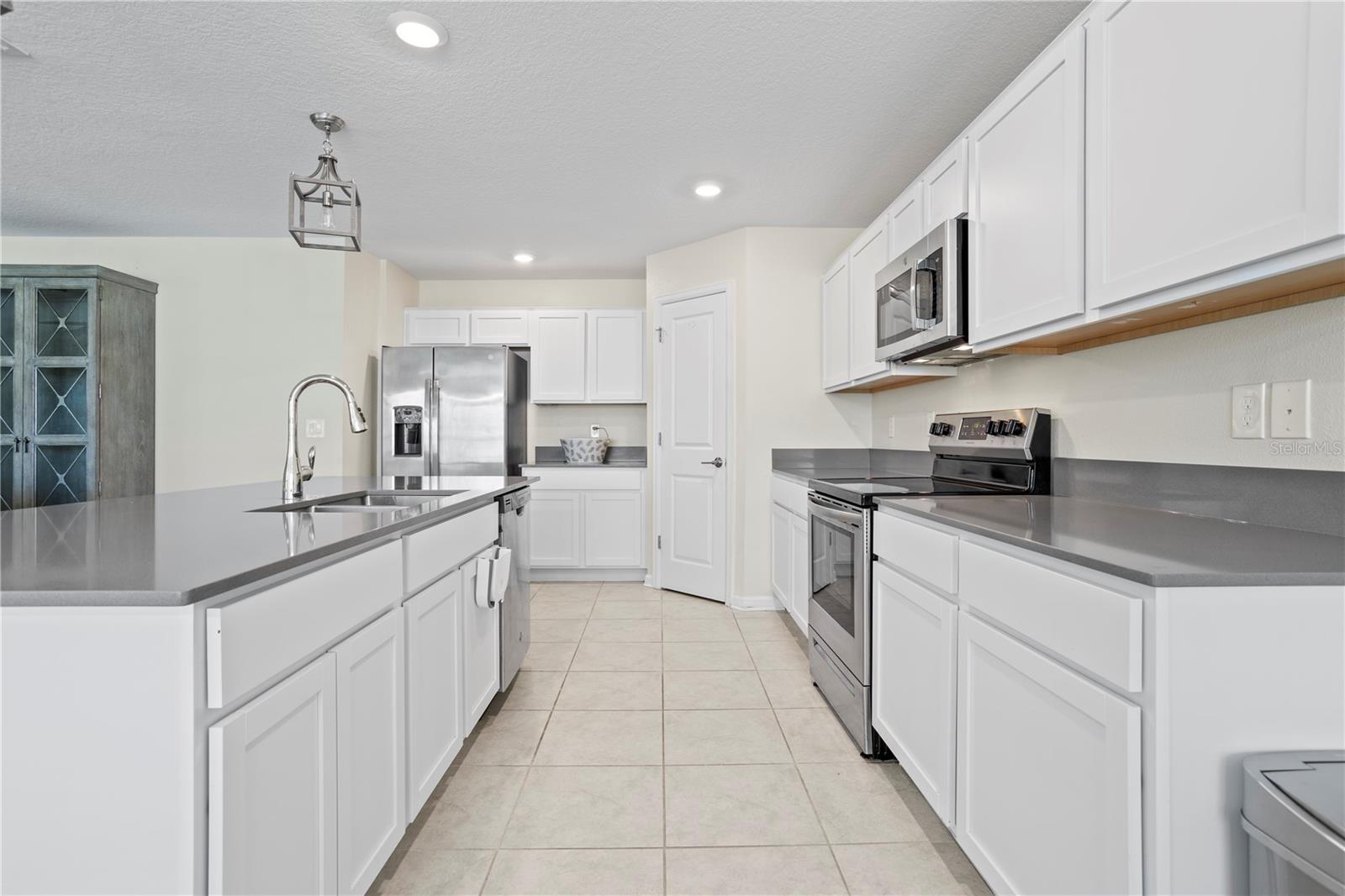 Image 14 of 40 For 4330 Sunny Creek Place