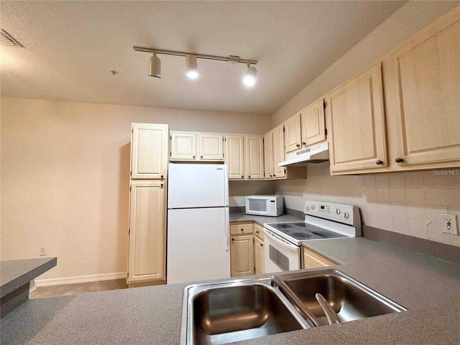 Image 7 of 19 For 1515 Legacy Club Drive 1515