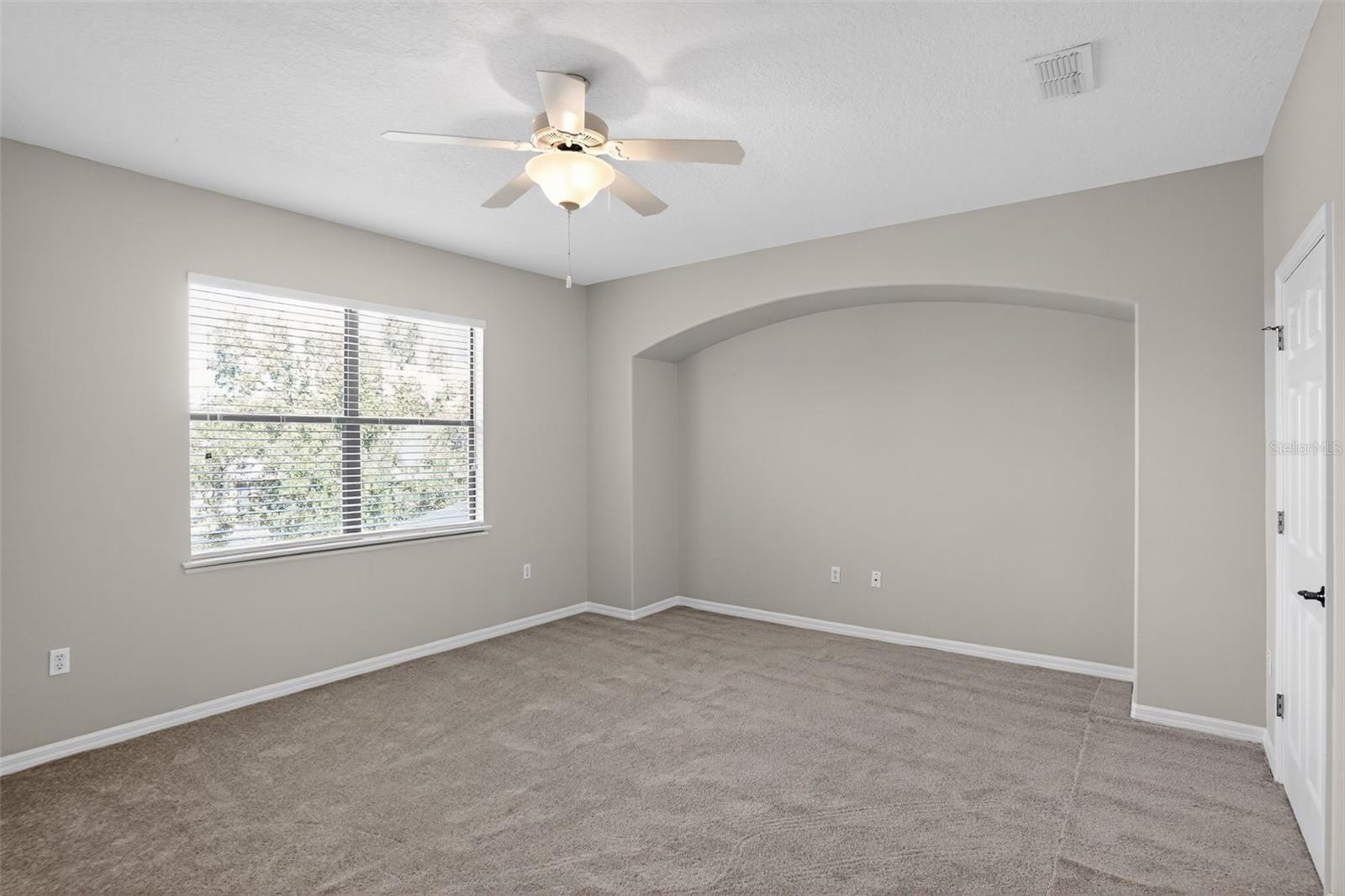 Image 20 of 27 For 4026 Sunburst View Circle