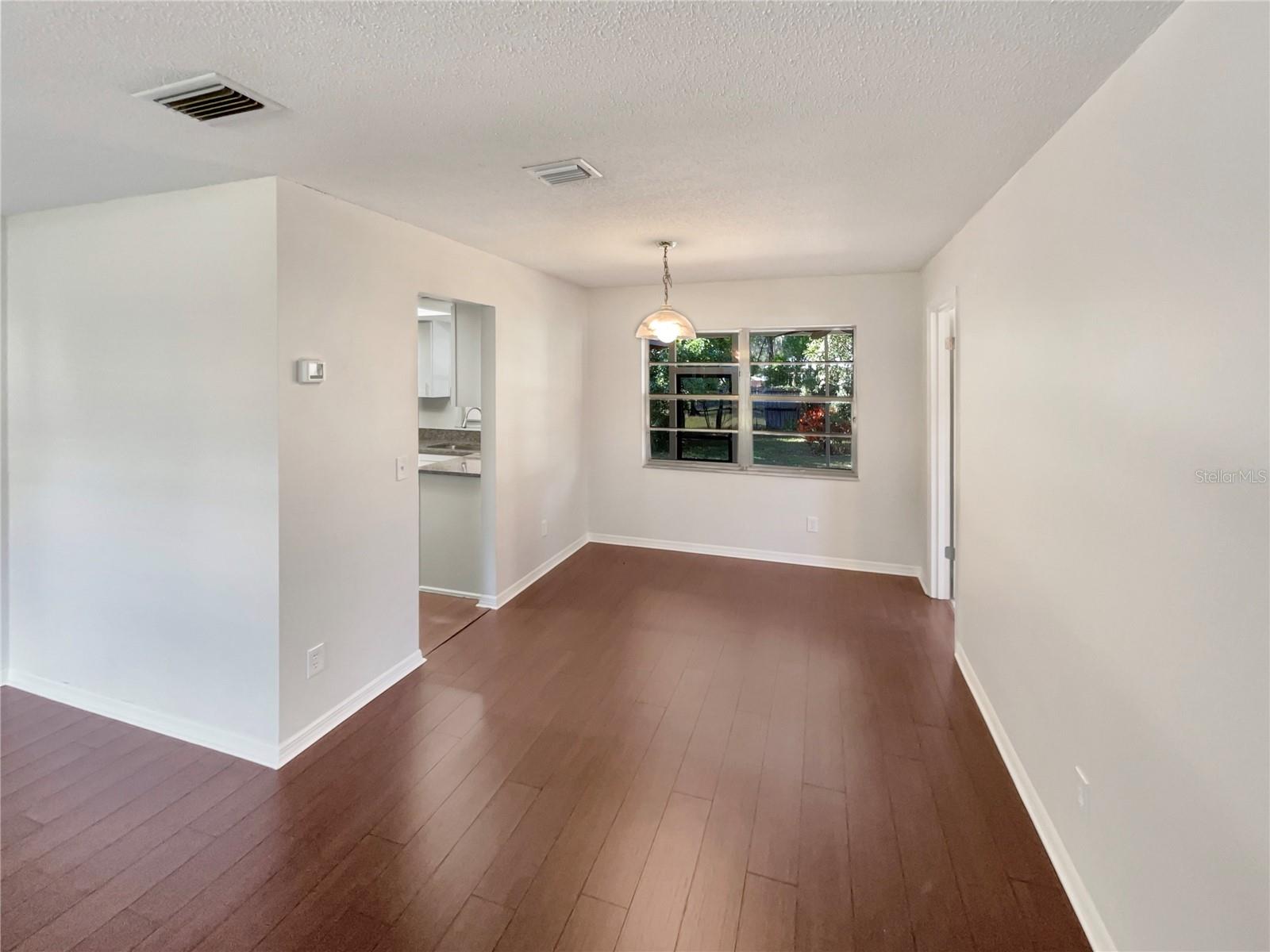 Image 13 of 27 For 352 Sesame Avenue