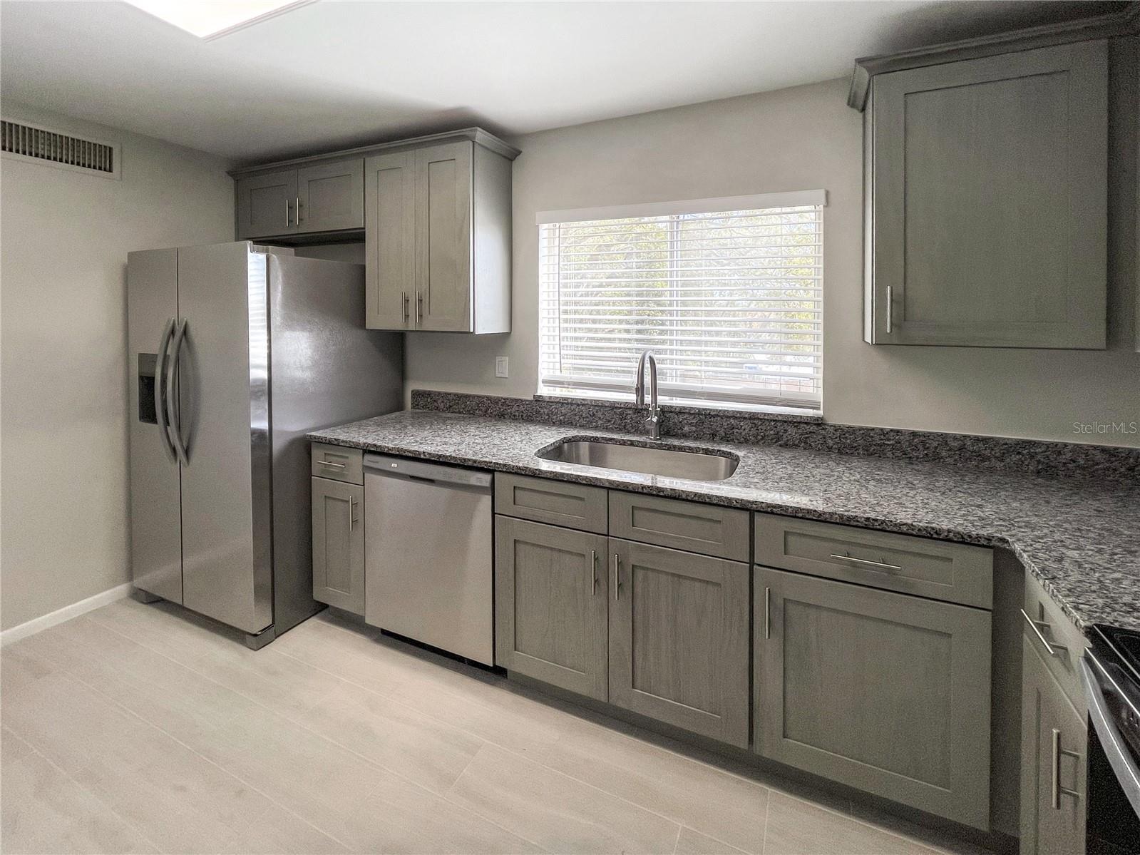 Image 4 of 23 For 602 Orange Drive 170