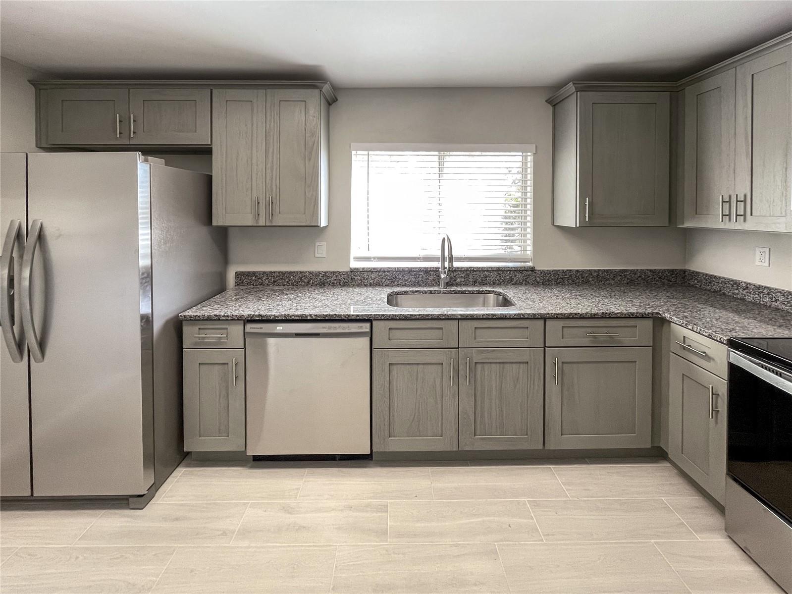 Image 5 of 23 For 602 Orange Drive 170