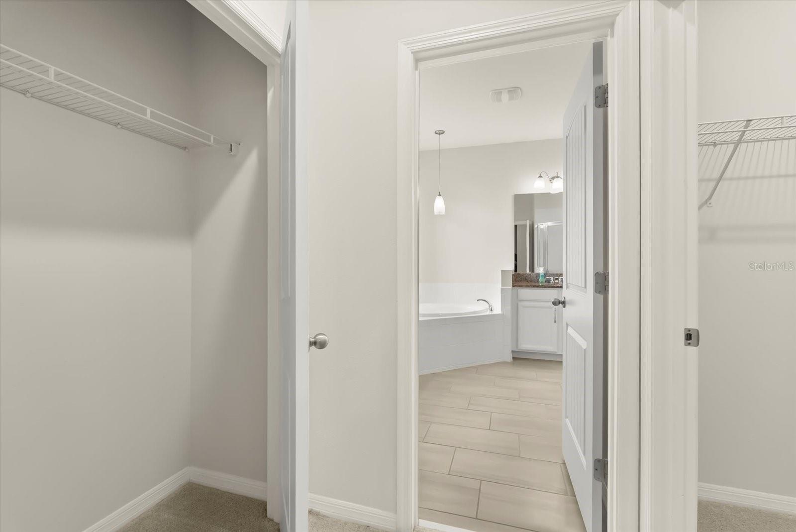 Image 24 of 36 For 17906 Hither Hills Circle