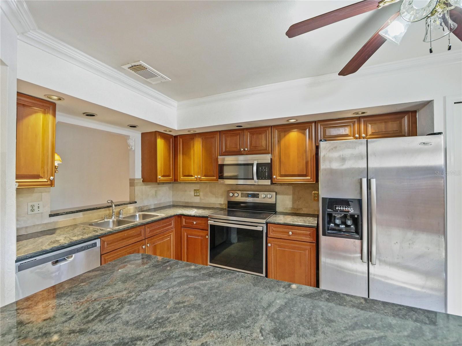 Image 10 of 36 For 175 Crown Point Circle 175