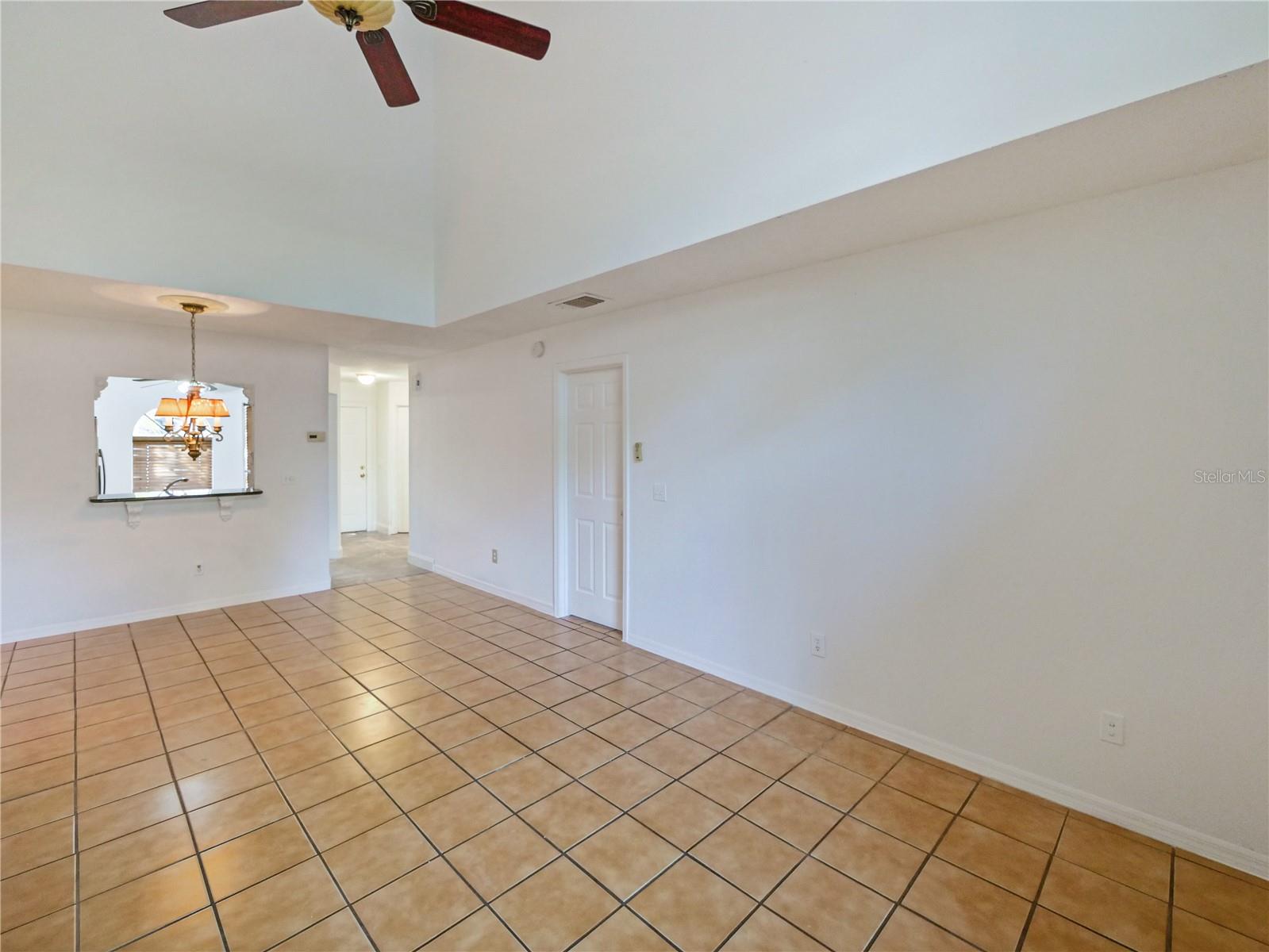 Image 12 of 36 For 175 Crown Point Circle 175