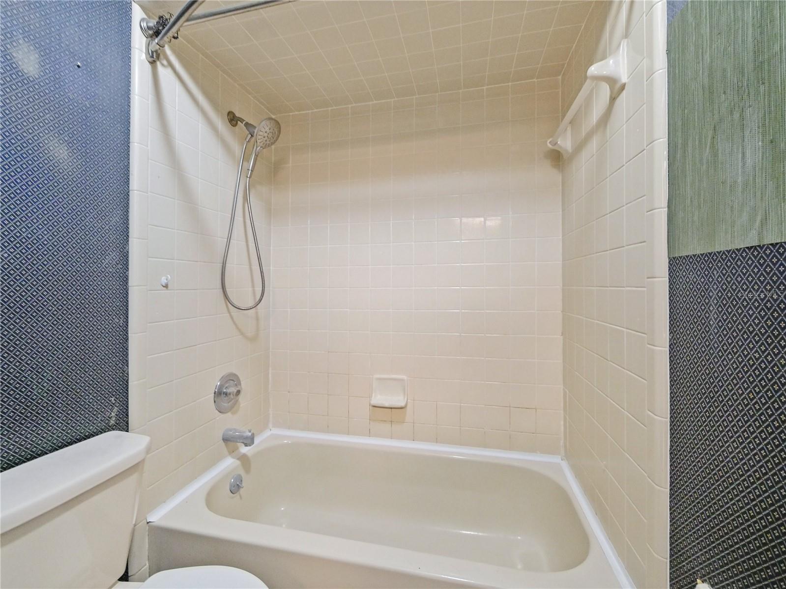 Image 15 of 36 For 175 Crown Point Circle 175