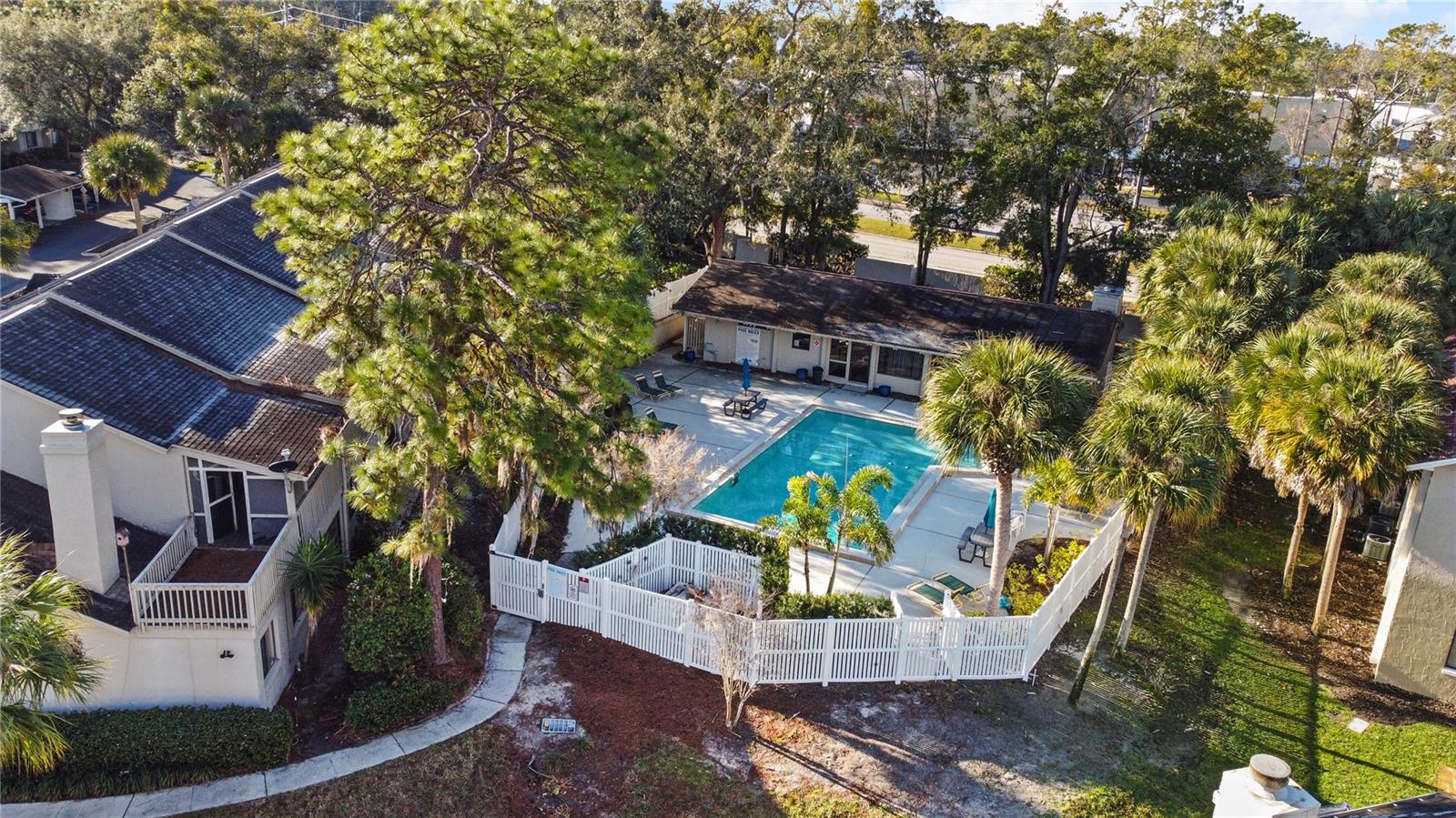 Image 29 of 36 For 175 Crown Point Circle 175