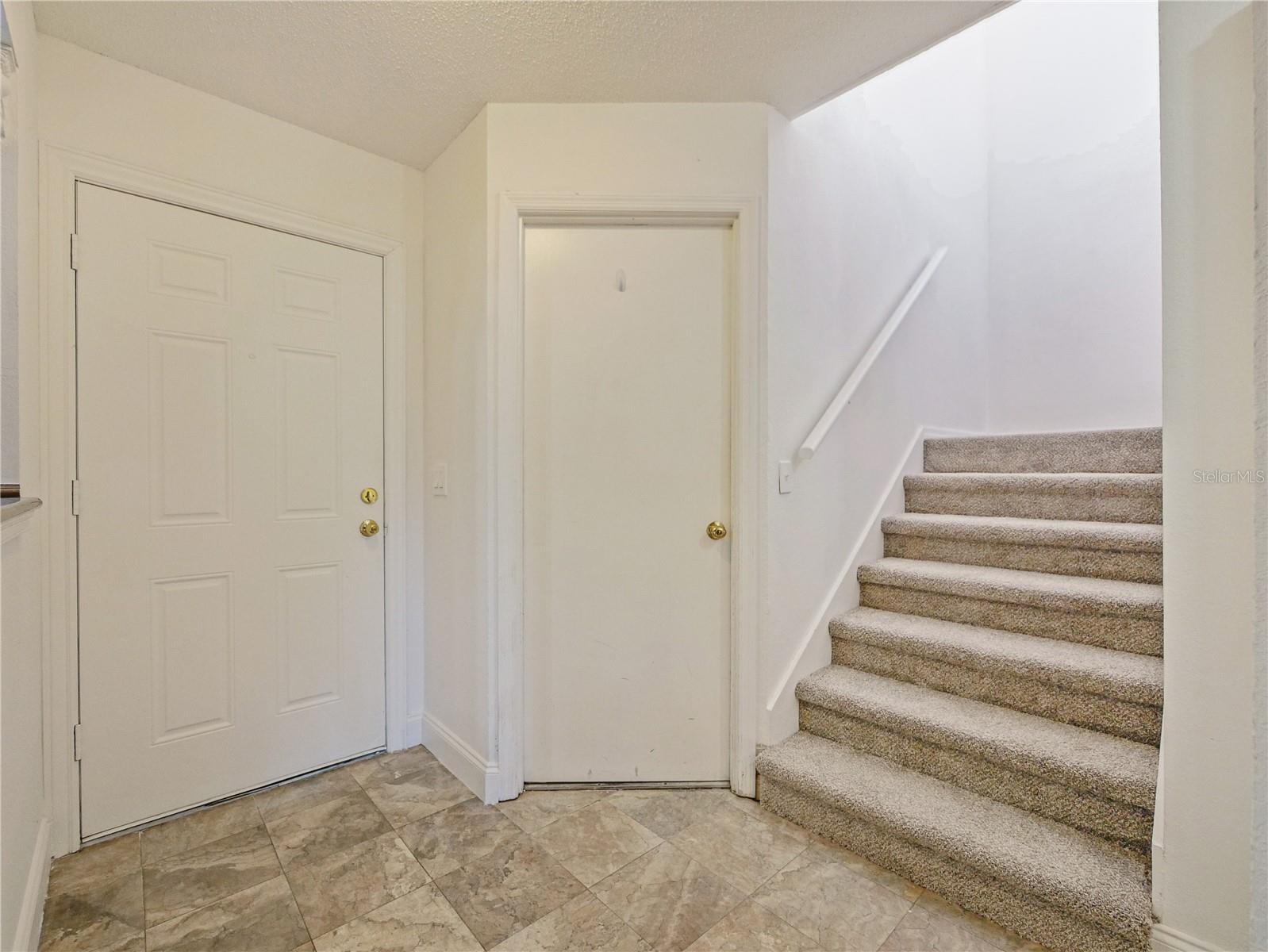 Image 6 of 36 For 175 Crown Point Circle 175