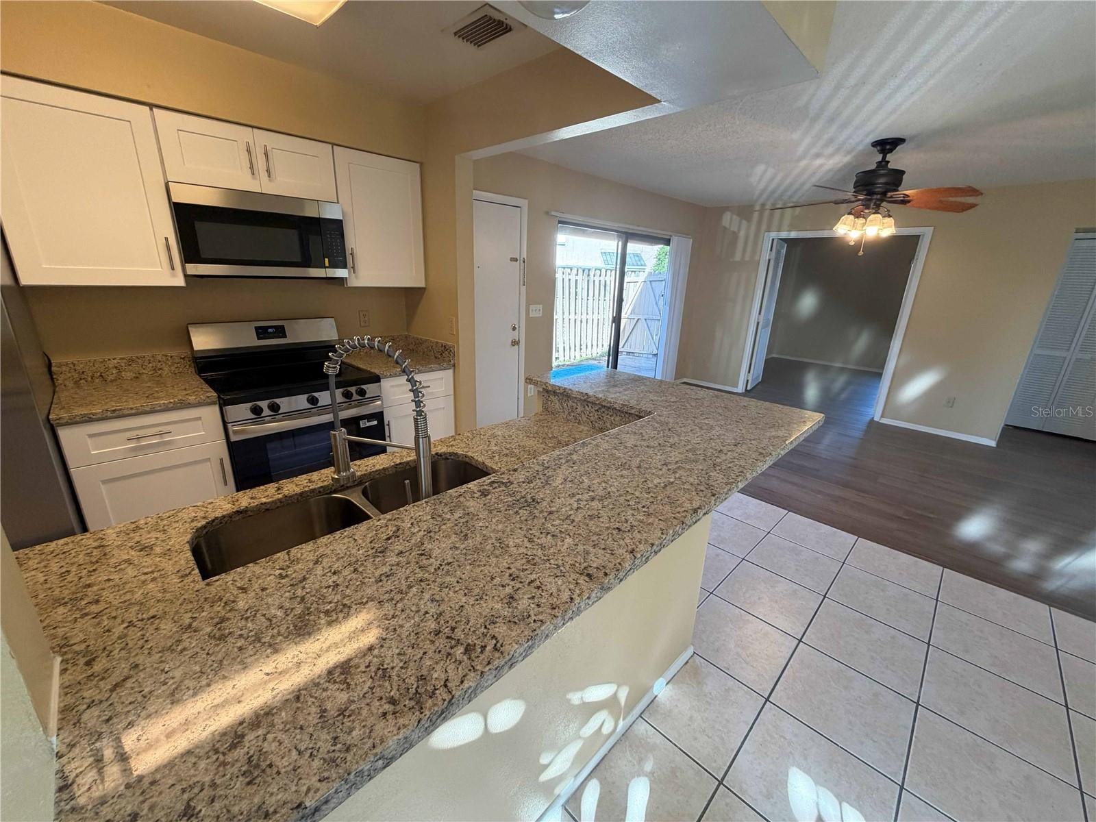 Image 6 of 18 For 1530 Casa Park Circle