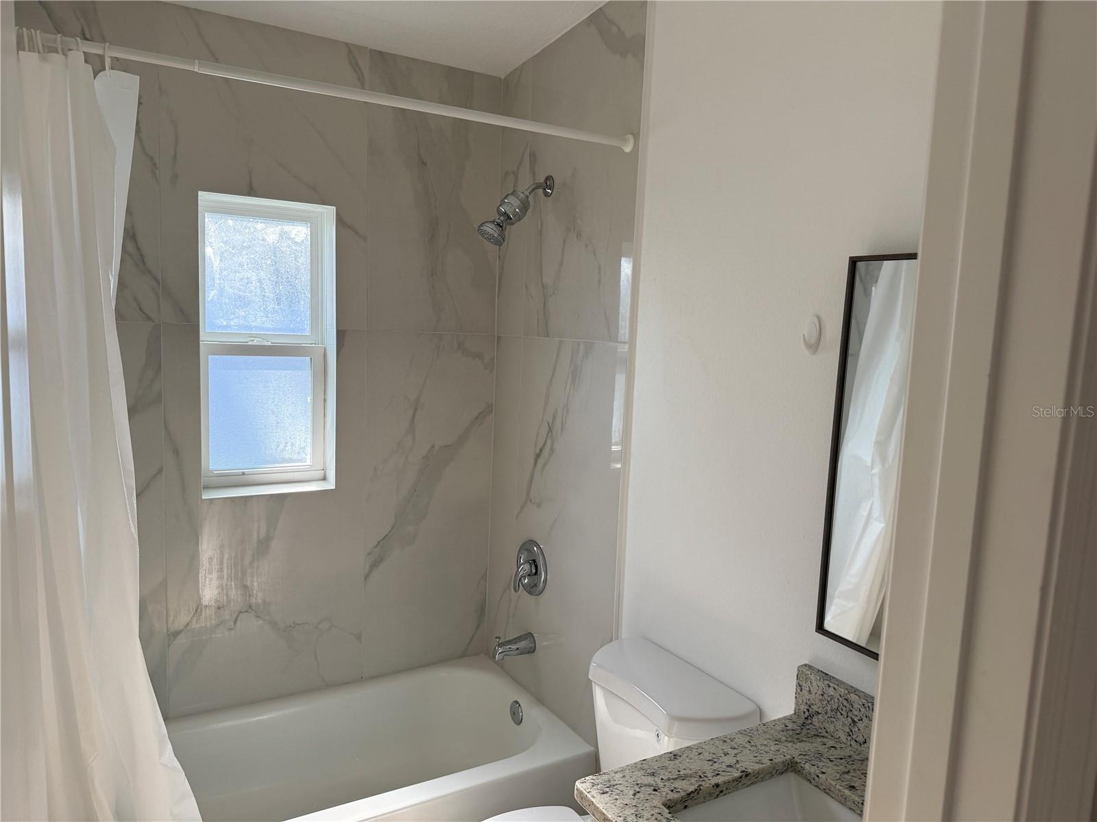 Image 14 of 32 For 301 Boyd Street 14