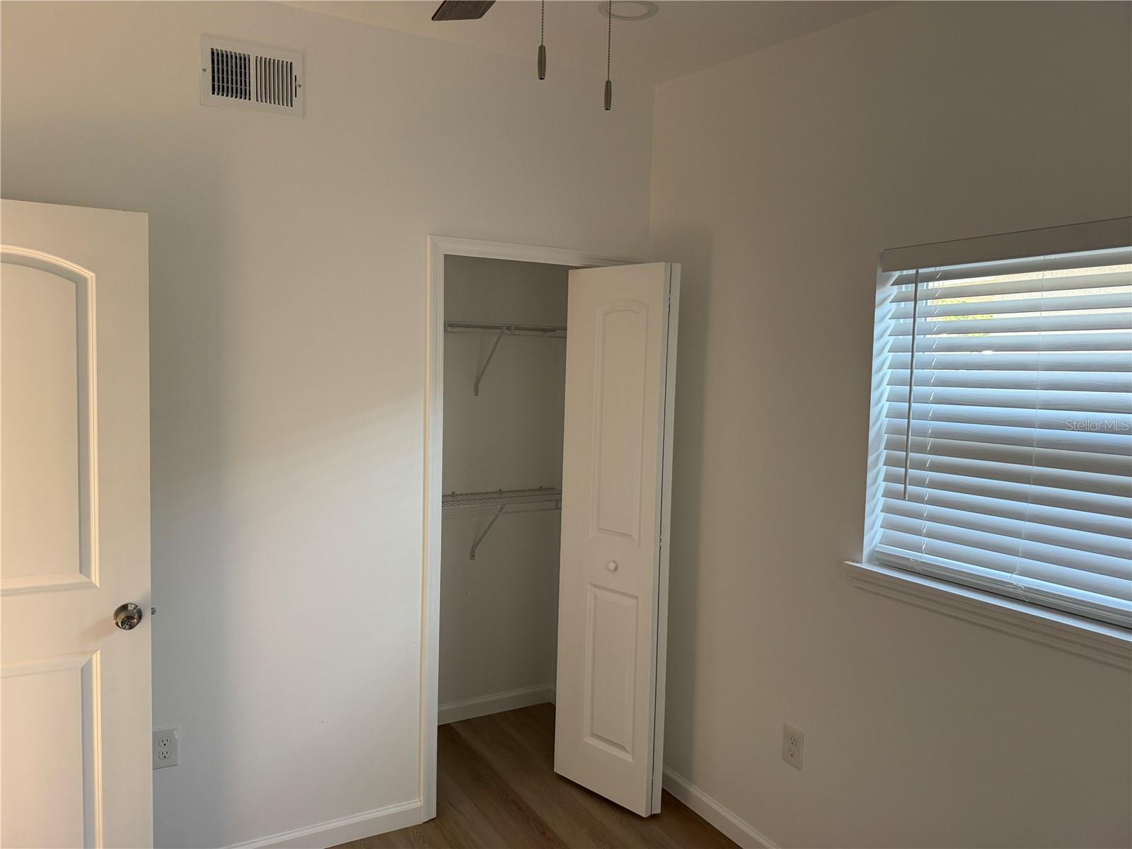 Image 18 of 32 For 301 Boyd Street 14