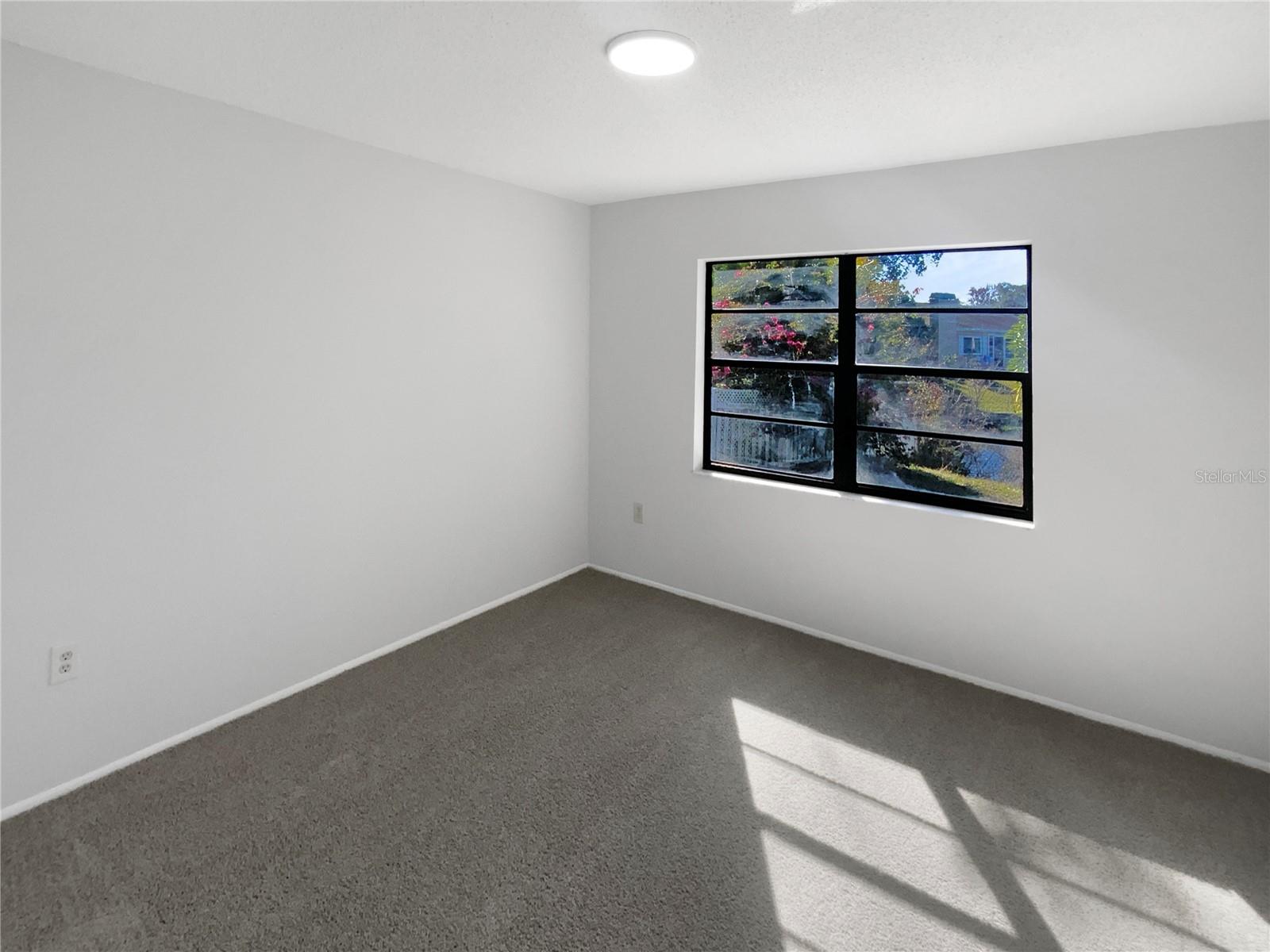 Image 14 of 32 For 7846 Cayuga Drive