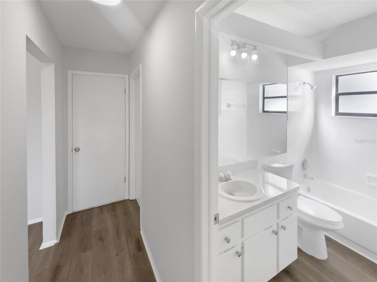 Image 16 of 32 For 7846 Cayuga Drive