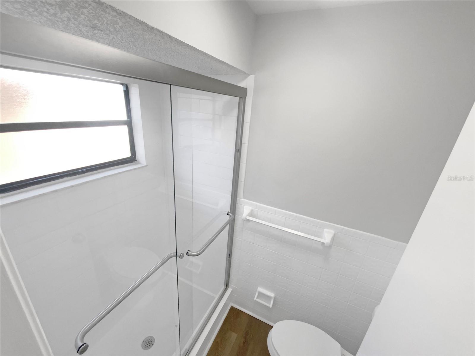 Image 20 of 32 For 7846 Cayuga Drive