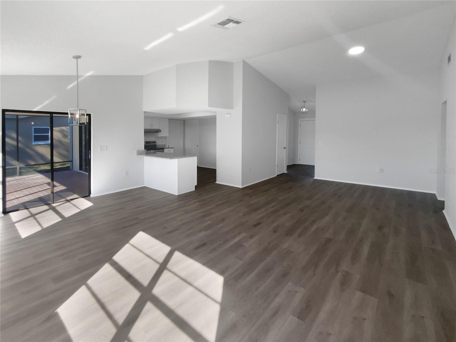 Image 8 of 32 For 7846 Cayuga Drive