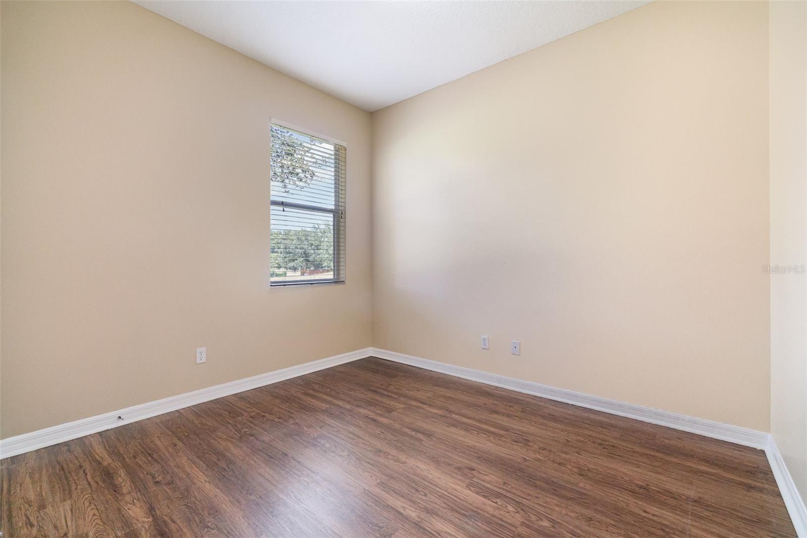 Image 20 of 26 For 1730 Palmerston Circle