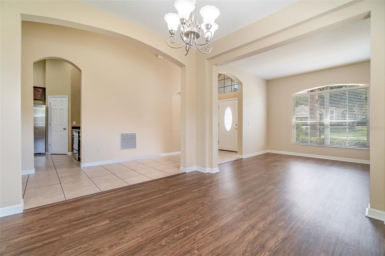 Image 9 of 26 For 1730 Palmerston Circle