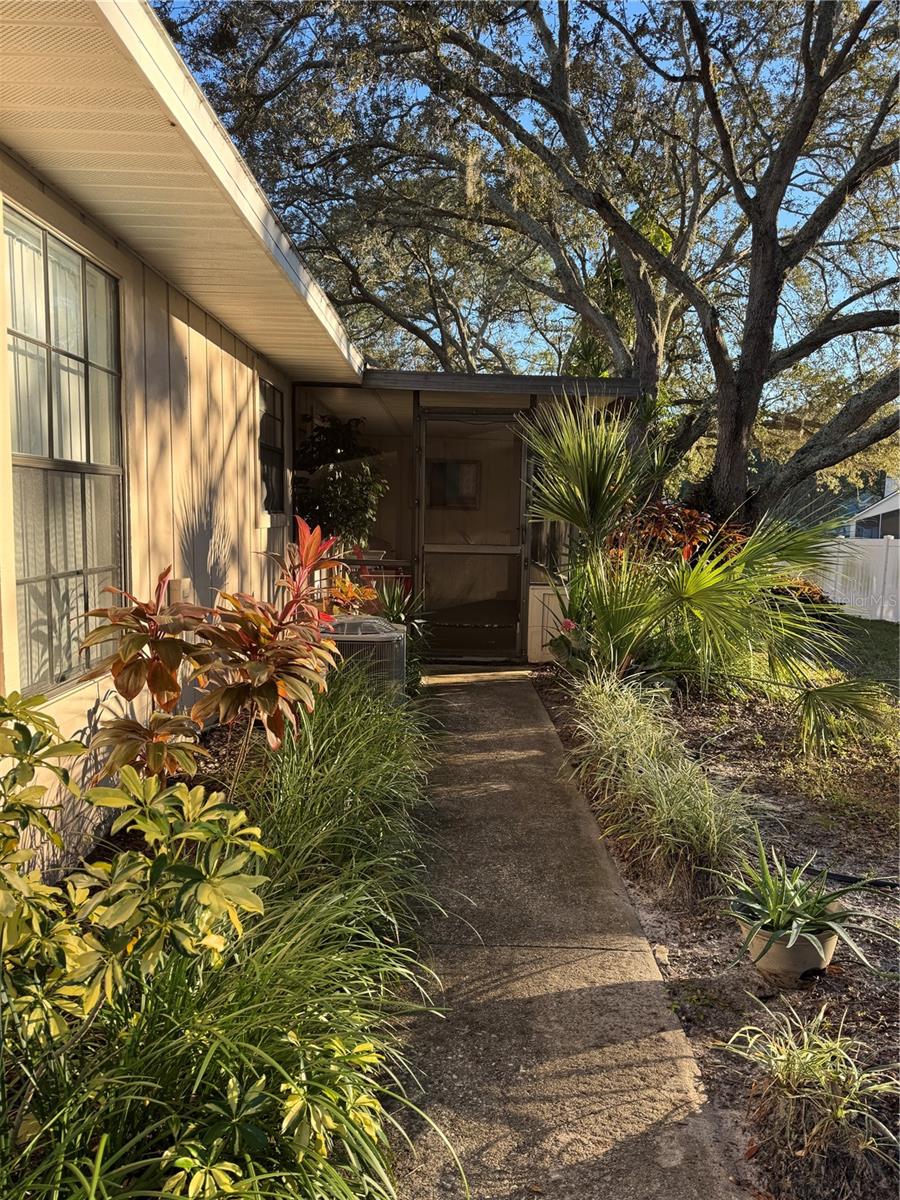 Image 2 of 25 For 4822 Lighthouse Circle 32