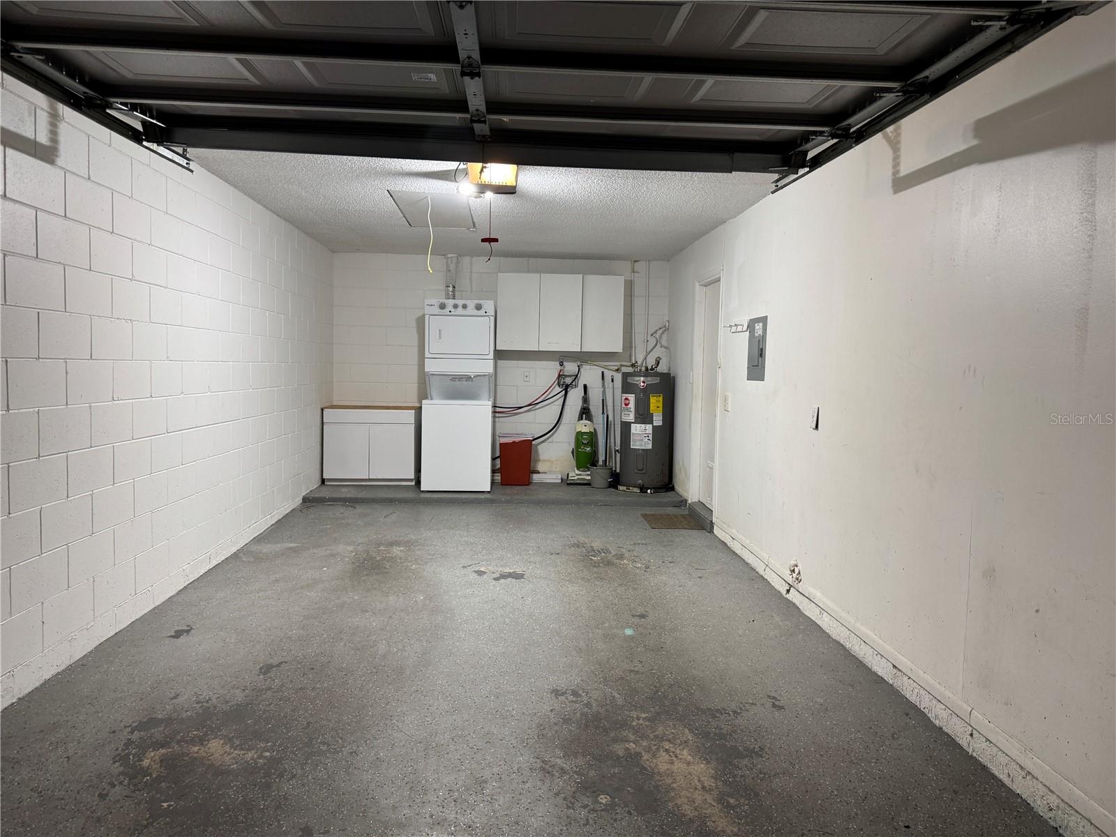 Image 21 of 25 For 4822 Lighthouse Circle 32