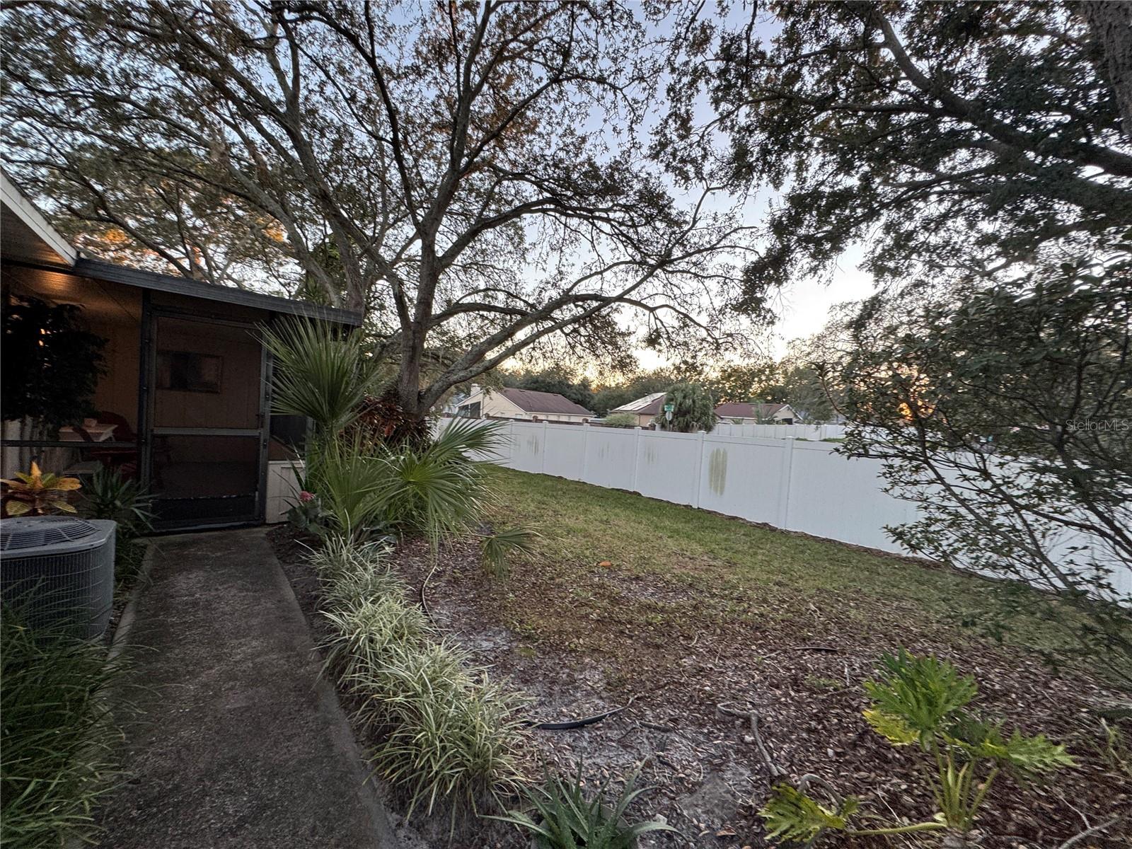 Image 24 of 25 For 4822 Lighthouse Circle 32