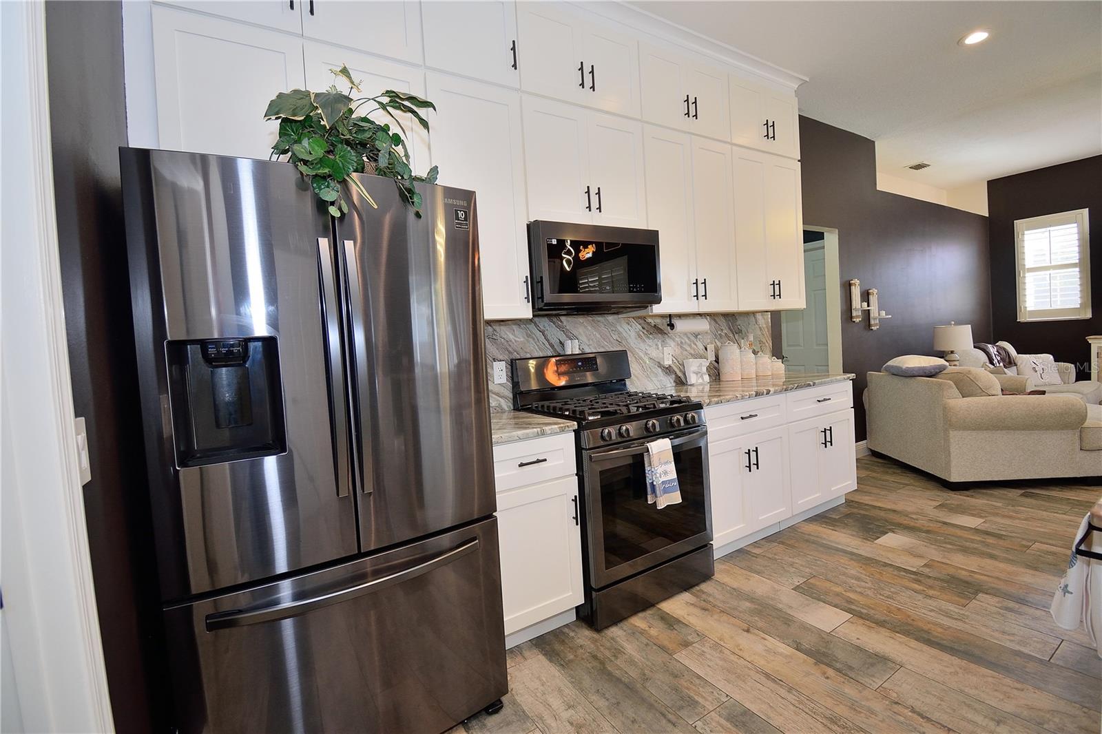 Image 6 of 24 For 2615 Summer Brook Street