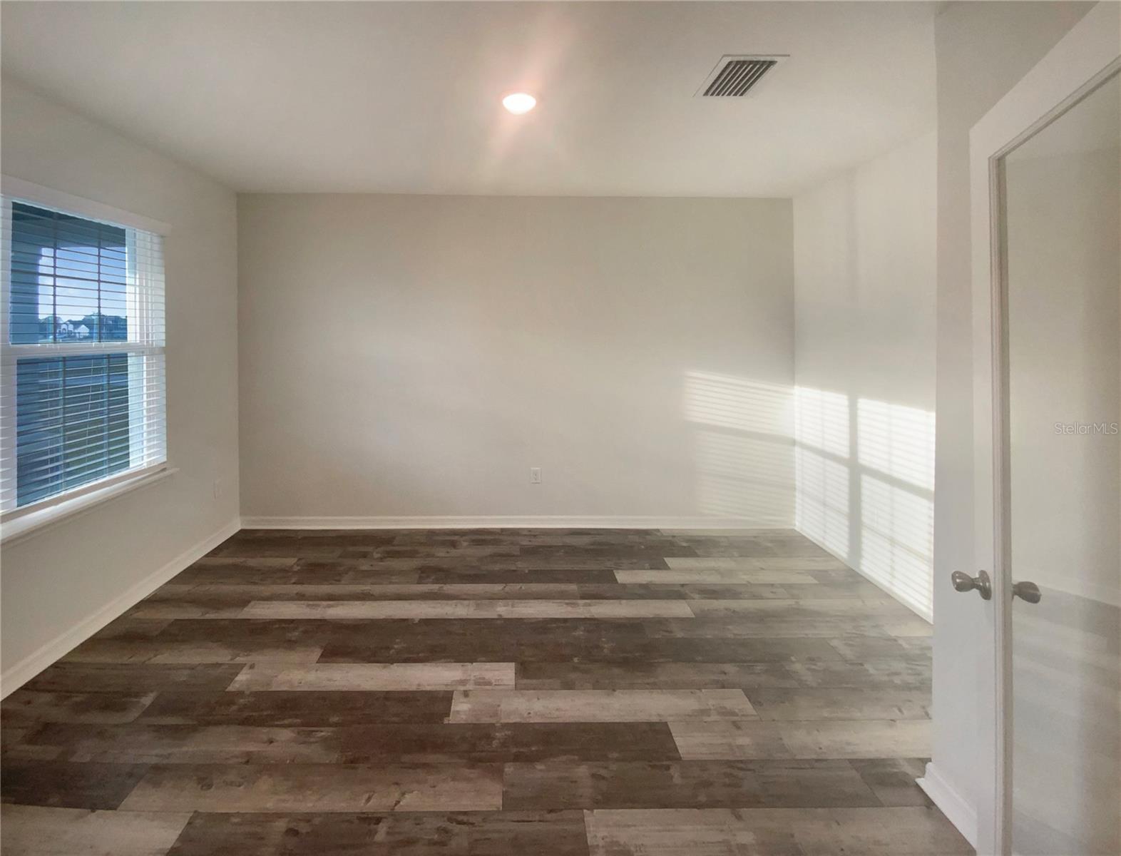 Image 10 of 43 For 9611 Pantera Loop