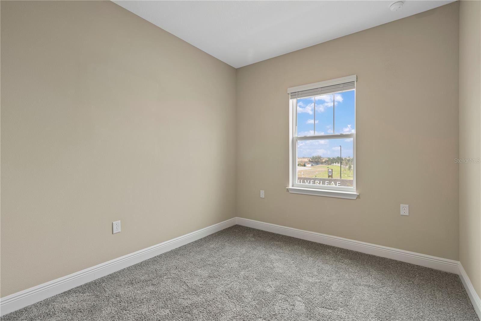 Image 23 of 34 For 16218 Castelo Lime Alley