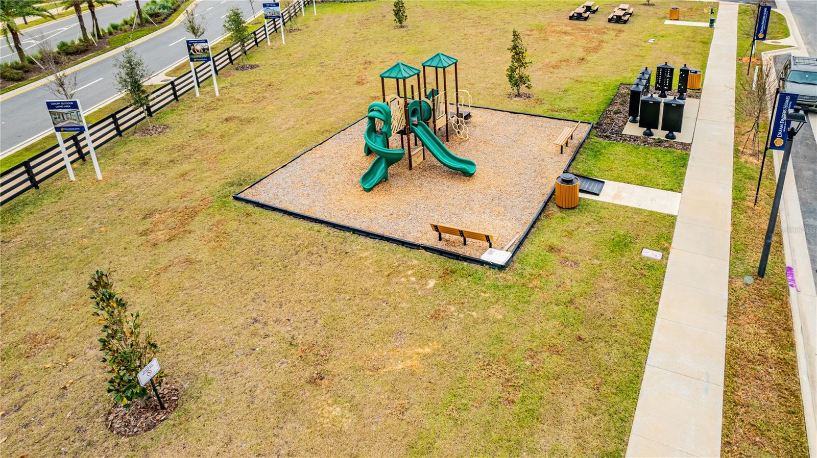 Image 31 of 34 For 16218 Castelo Lime Alley