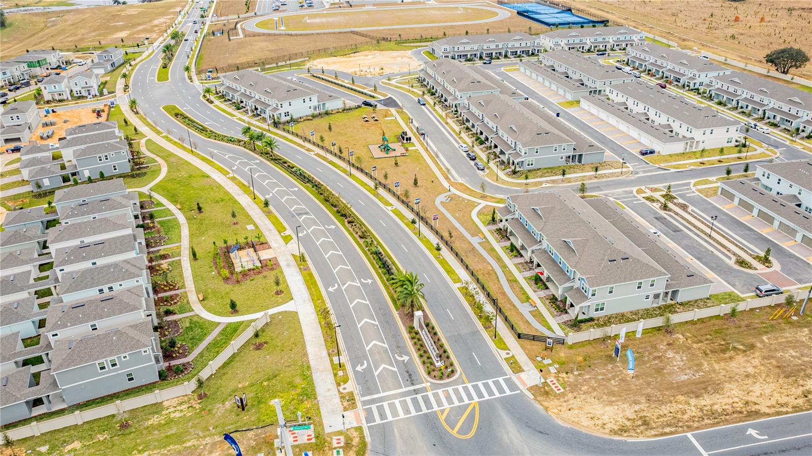 Image 33 of 34 For 16218 Castelo Lime Alley