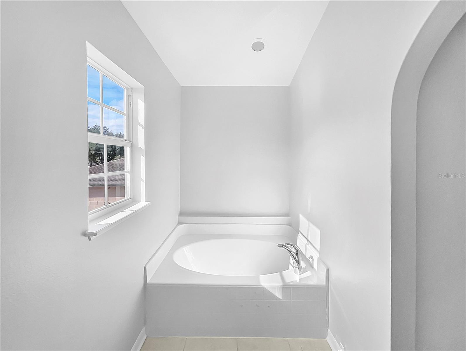 Image 13 of 25 For 2820 Kimberly Drive